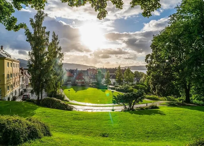Apartamento Renovated 3 In Historical Sandviken Bergen